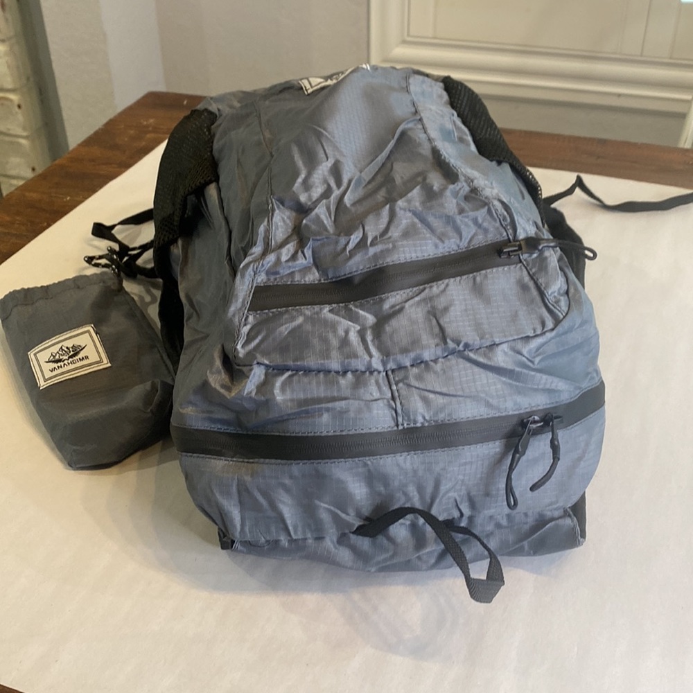 VANAHEIMR GRAY Hiking Backpack 20L Super Light / Portable / Water resistant - Picture 7 of 14
